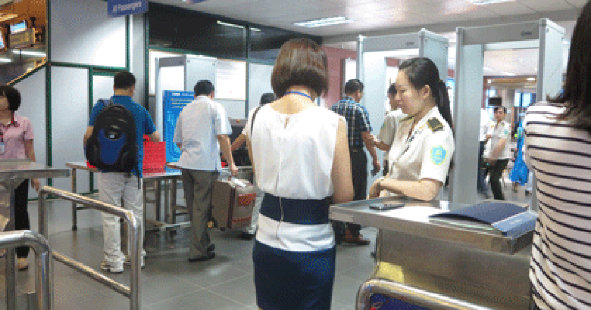 Sân bay Nội Bài ở top tệ nhất châu Á: Sẽ giám sát nhân viên bằng camera